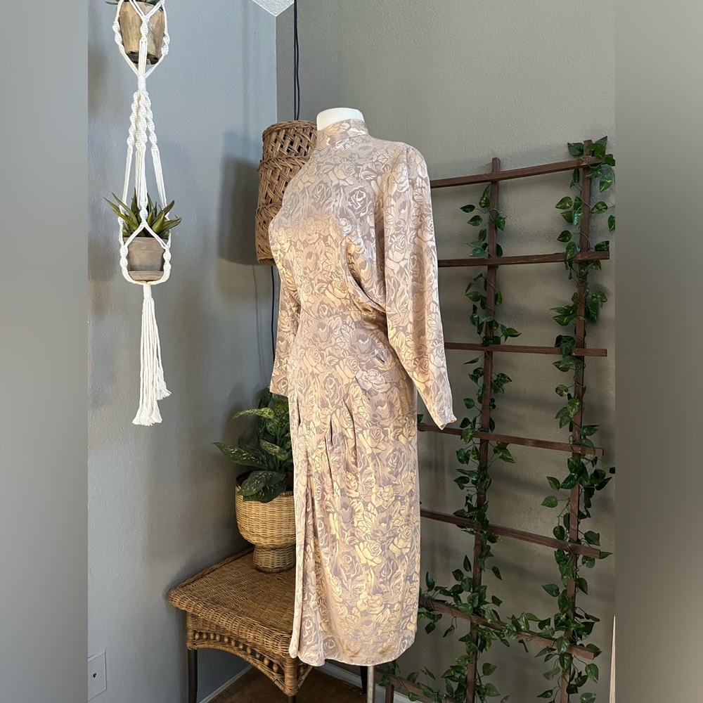B.B. Collections by Barbara Barbara 80s VTG Metallic Satin Floral Midi Dress - Picture 4 of 15
